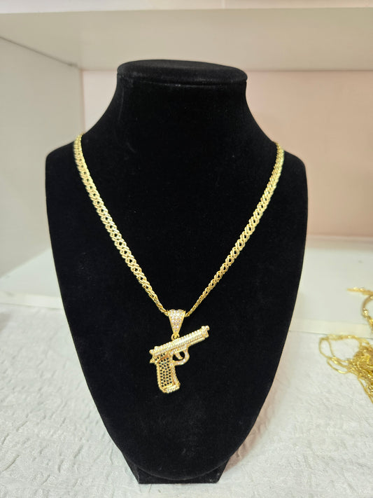 Cadena con dije de pistola